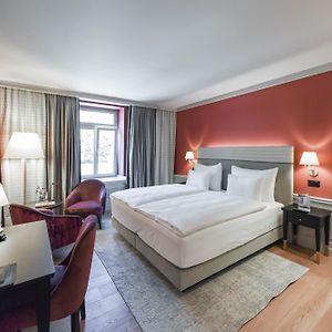 Camera con letto king size